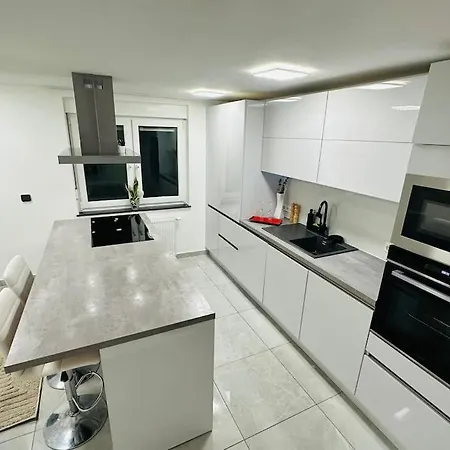 Modernes Reihenmittelhaus Appartement Karlsbad