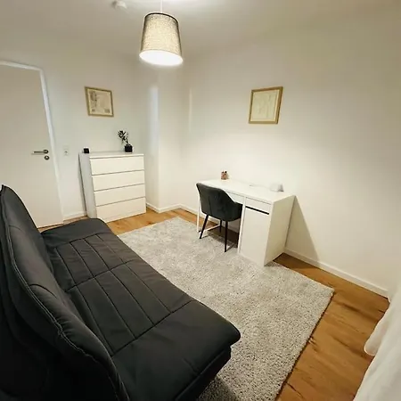 Appartement Modernes Reihenmittelhaus Karlsbad