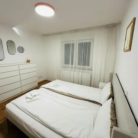Modernes Reihenmittelhaus Karlsbad